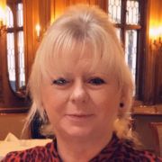 Lynne9