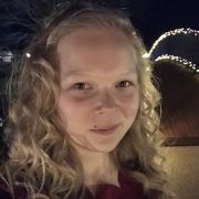 Ellie24