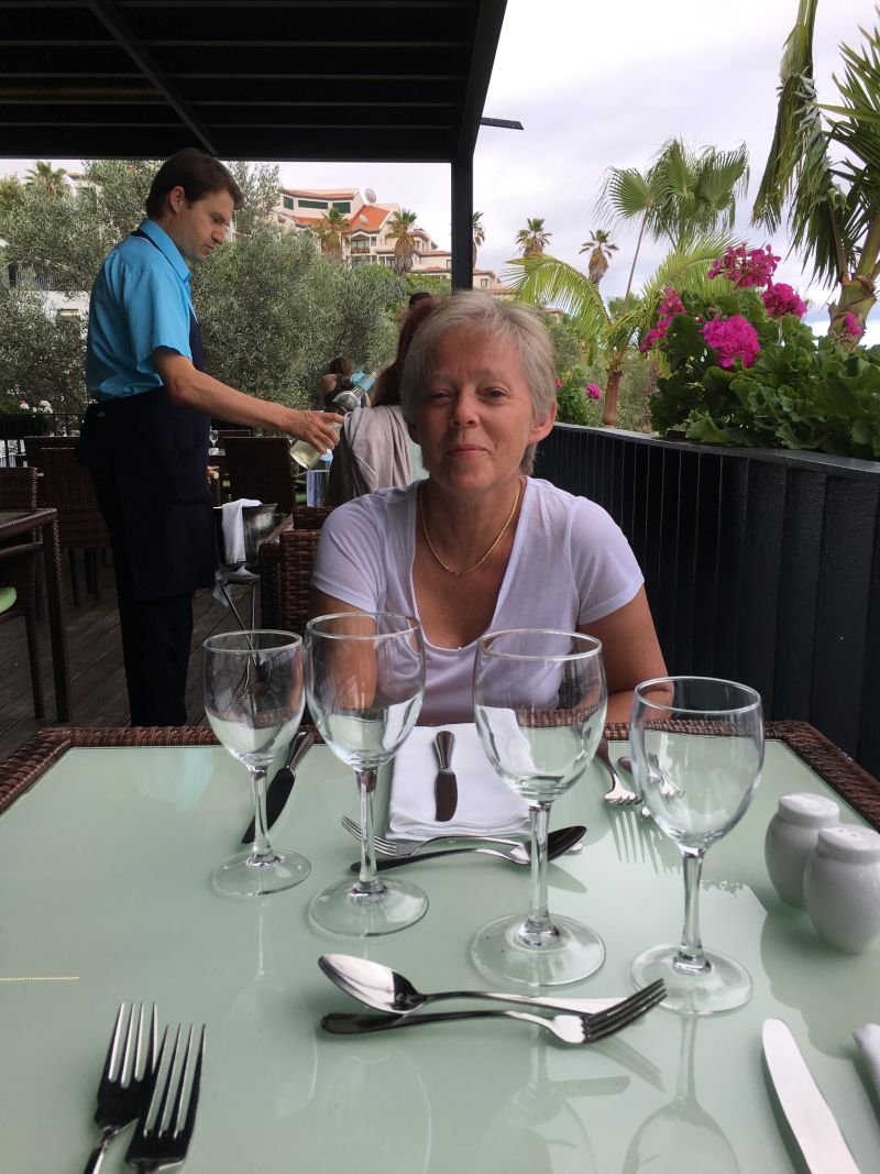 Julie6200
