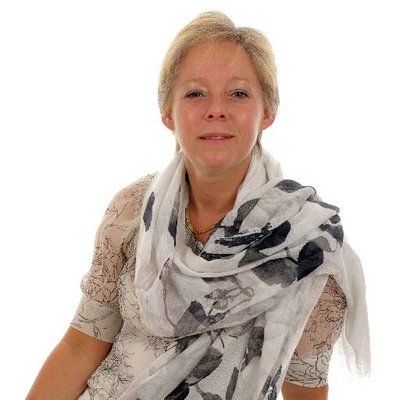 Julie6200